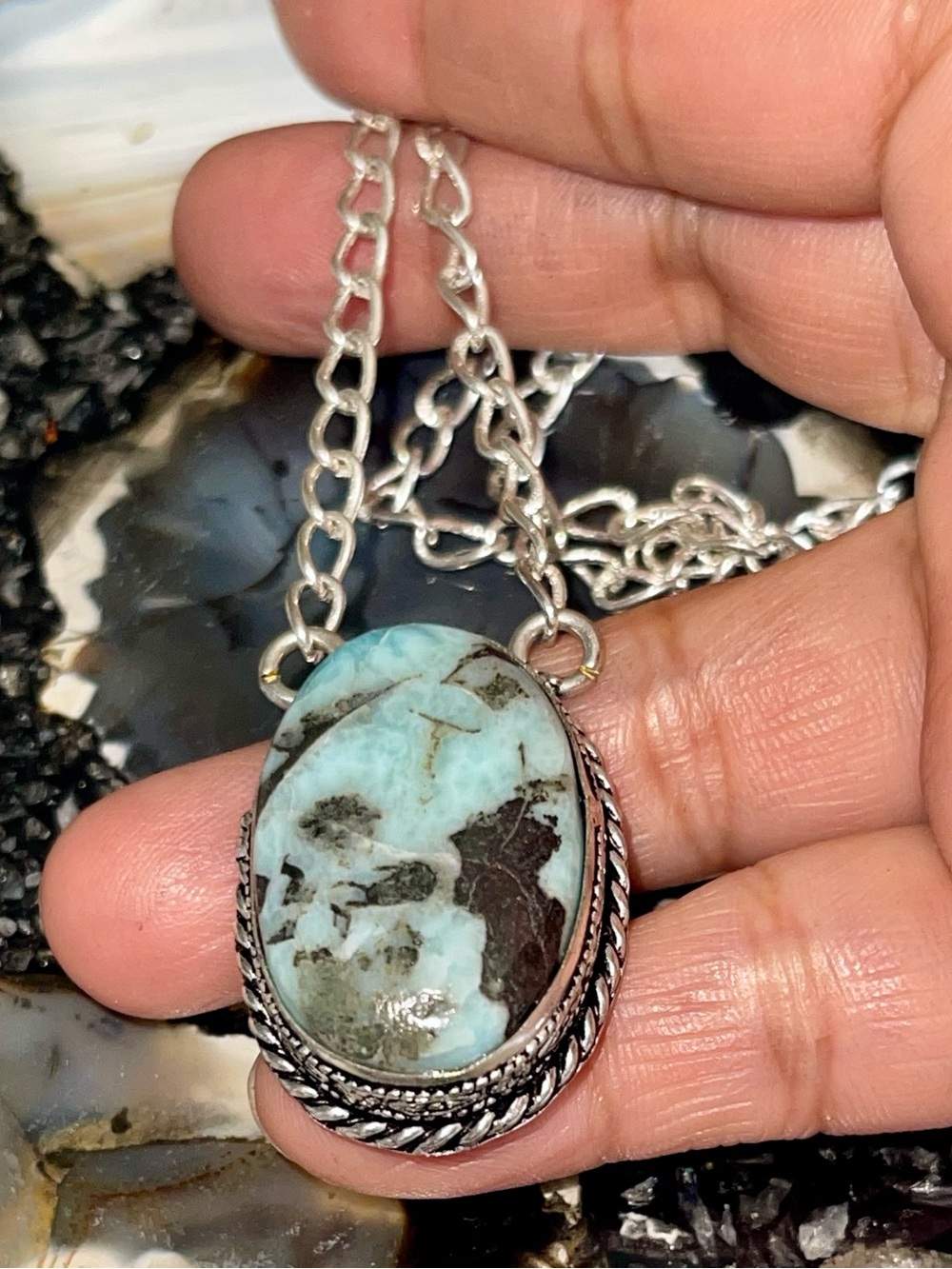 DR Caribbean Larimar Crystal Pendant Necklace - Picture 4 of 17